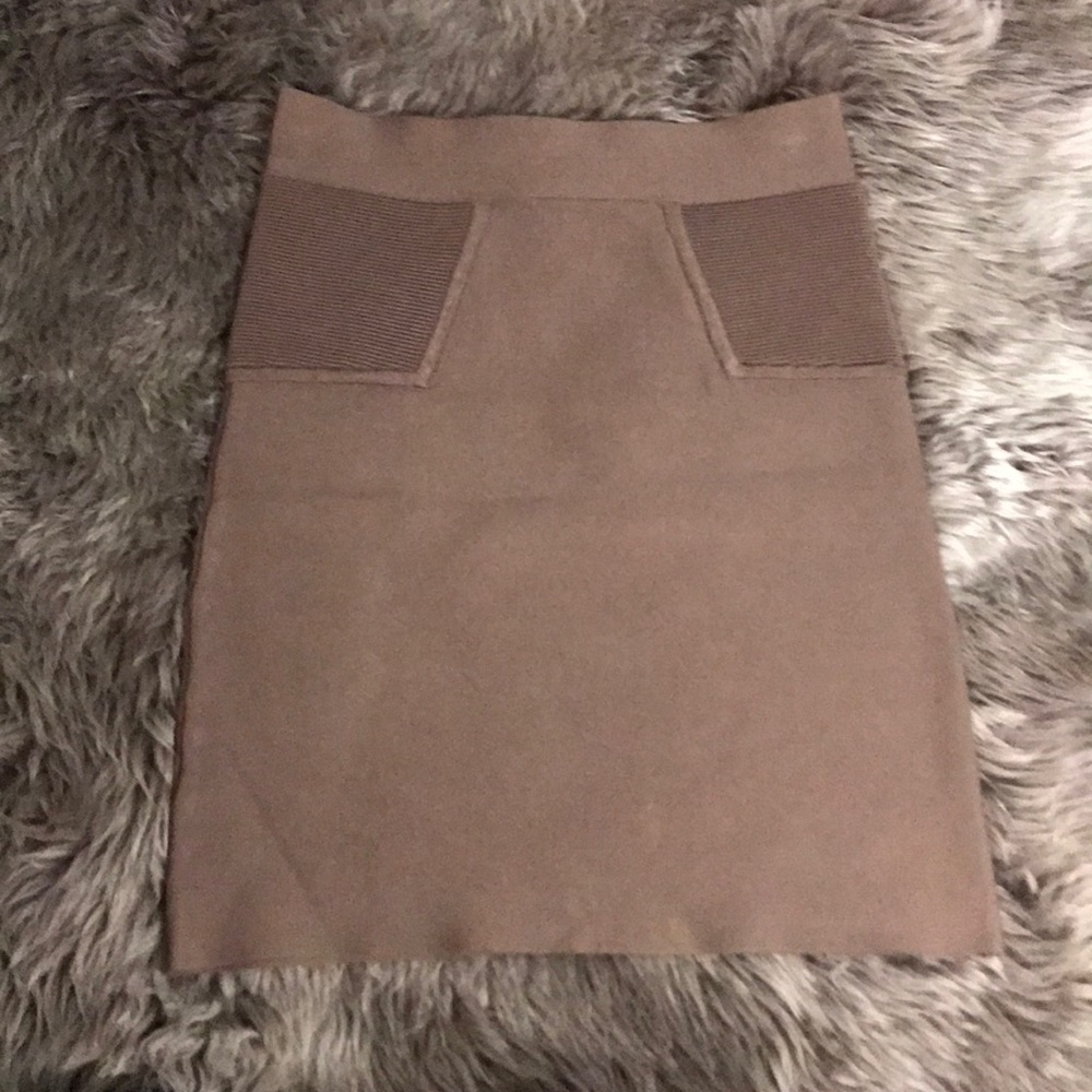 BCBGMAXAZRIA bandage skirt, SZ M